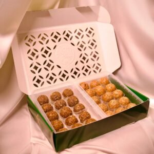 Seed Cycling Bites For : PCOD, PCOS, Irregular Periods <br> <div class="ss-pro-cust">Flavors: Dates & Peanut Butter, Dark Chocolate</div>